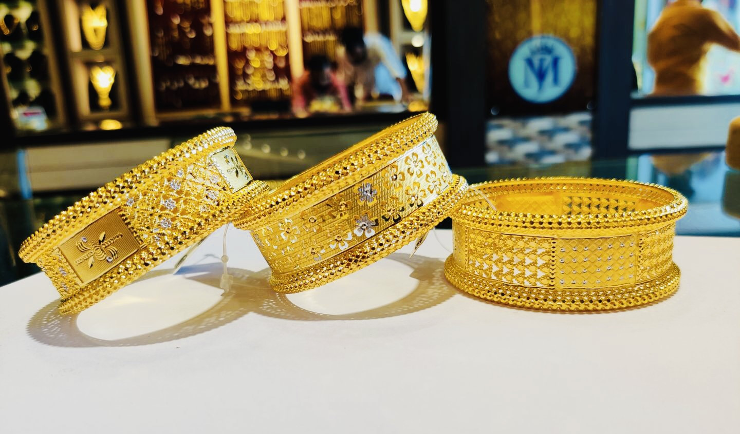 MONARCH GOLD & DIAMONDS