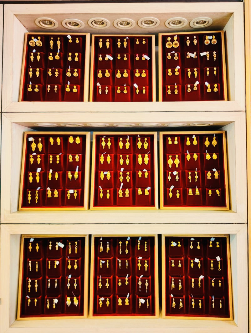 MONARCH GOLD & DIAMONDS