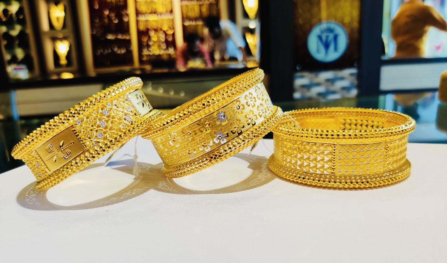 MONARCH GOLD & DIAMONDS